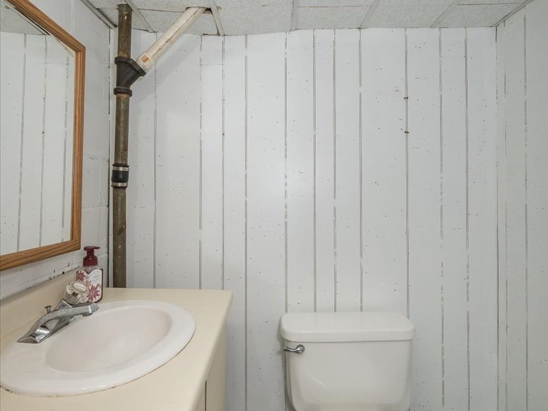 16-Basement Bathroom