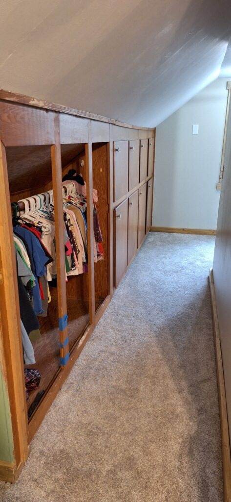 bedroom 2 hallway