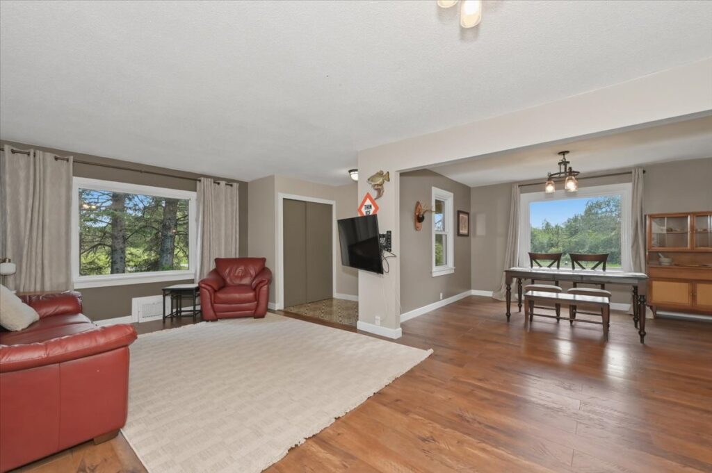 living room dining